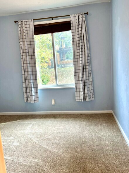 Bedroom 2 - 241 W 9th Ave