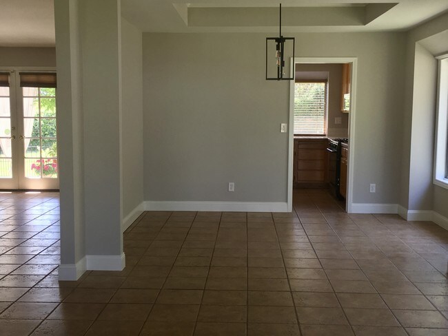 Building Photo - 6240 Gamay Ct