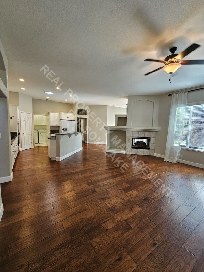 Building Photo - 4-Bedroom Single-Story Home in Briggs Ranch