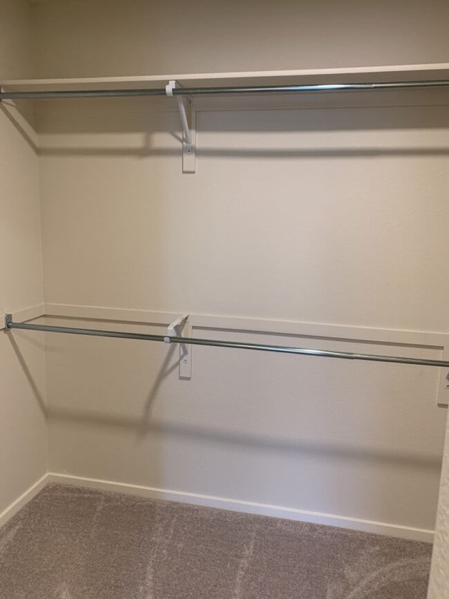 Building Photo - 3 Bed / 2.5 Bath Townhome with Attached Garage in NE Ft. Collins