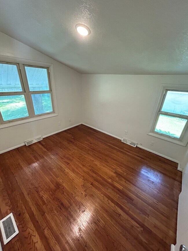 Building Photo - 11301 Herrick Ave