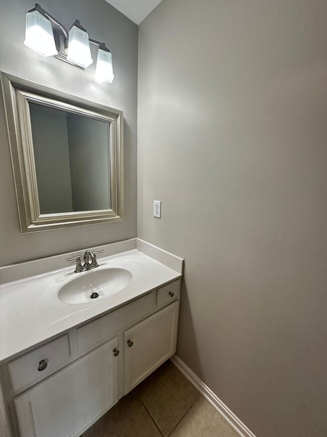 Building Photo - 9215 Eminence Ct