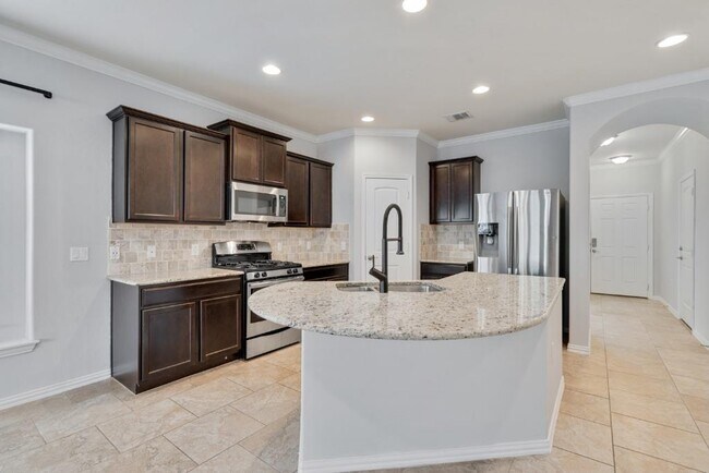 Building Photo - 5704 Arbor Hill Ln