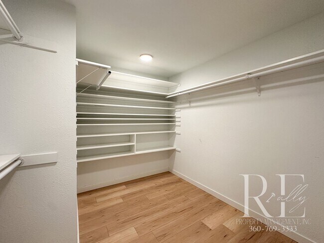 Building Photo - Mid-Century Modern Dream Home with Chef’s ...