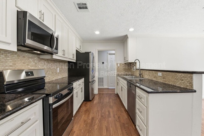 Building Photo - 2019 Brimberry St