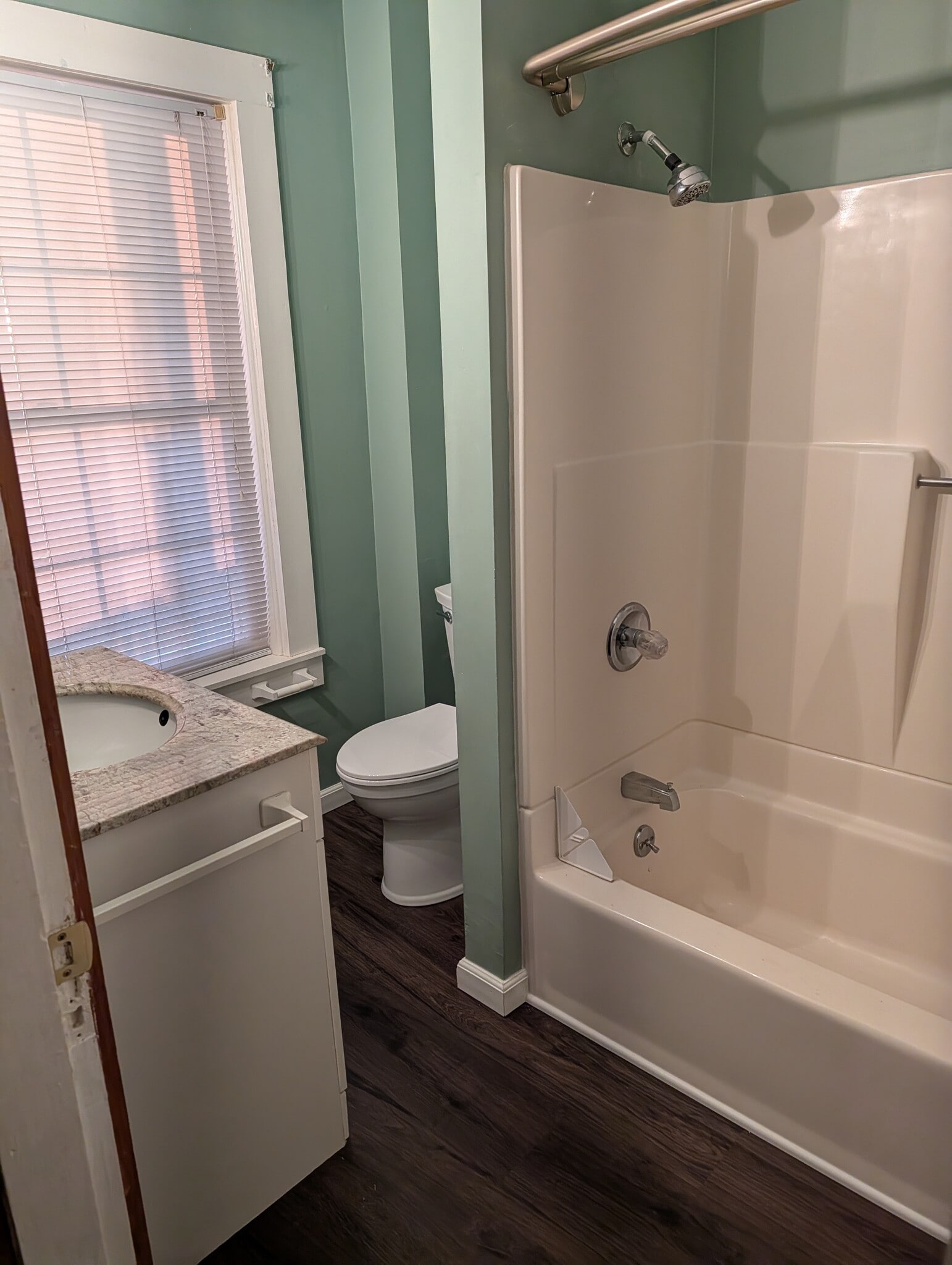 Building Photo - 10 Reservoir St