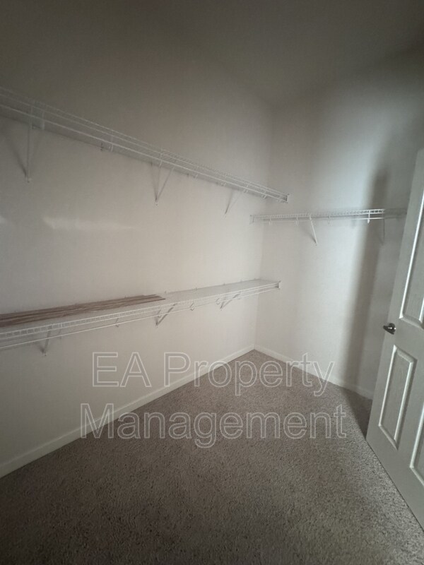 Building Photo - 10604 Calle Merida NW