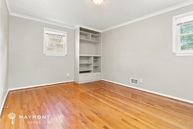 Building Photo - Inviting 4-Bedroom Home with 2-Car Garage