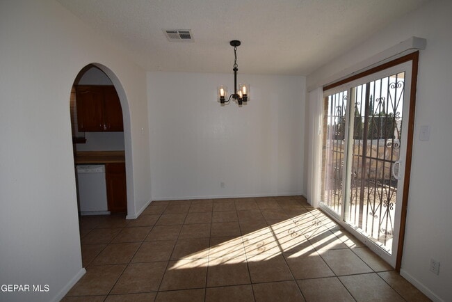 Building Photo - 11724 Lorri Dr