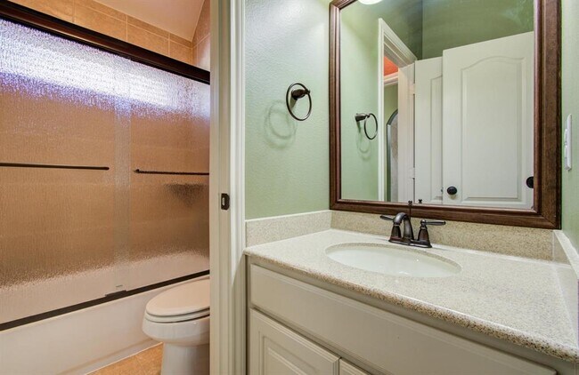 Building Photo - 4203 Scenic Valley Ln