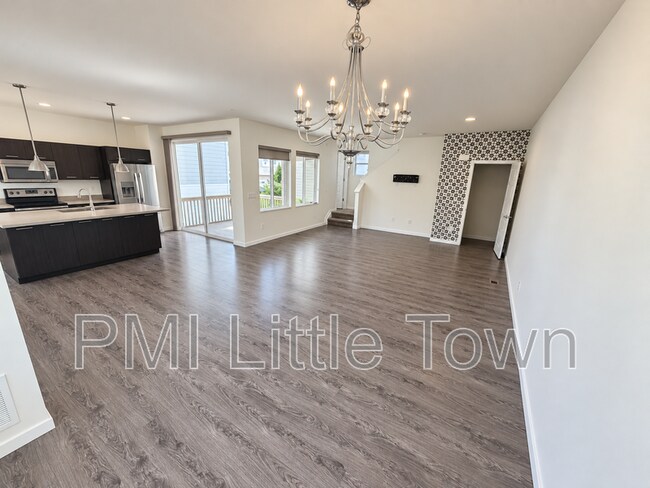 Building Photo - 9785 Dunning Cir