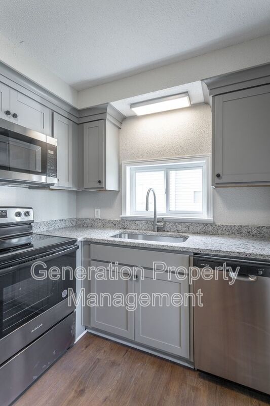 Building Photo - 1902 S Watkins St