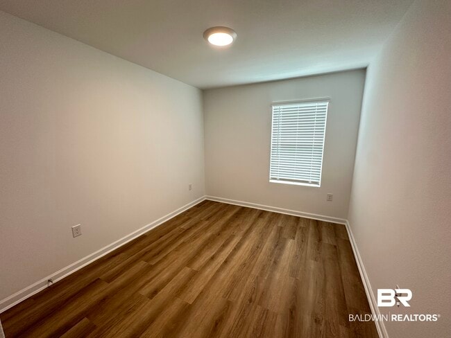 Building Photo - 4450 Lost Bay Dr