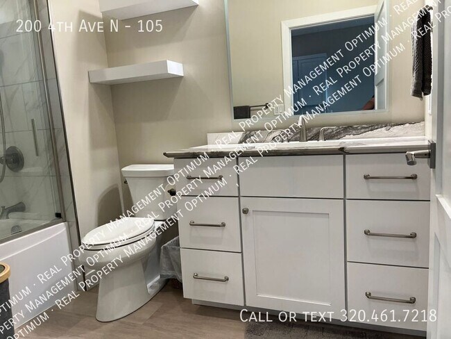 Building Photo - 200 4th Ave N