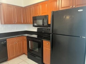 Building Photo - 1733 Village Blvd