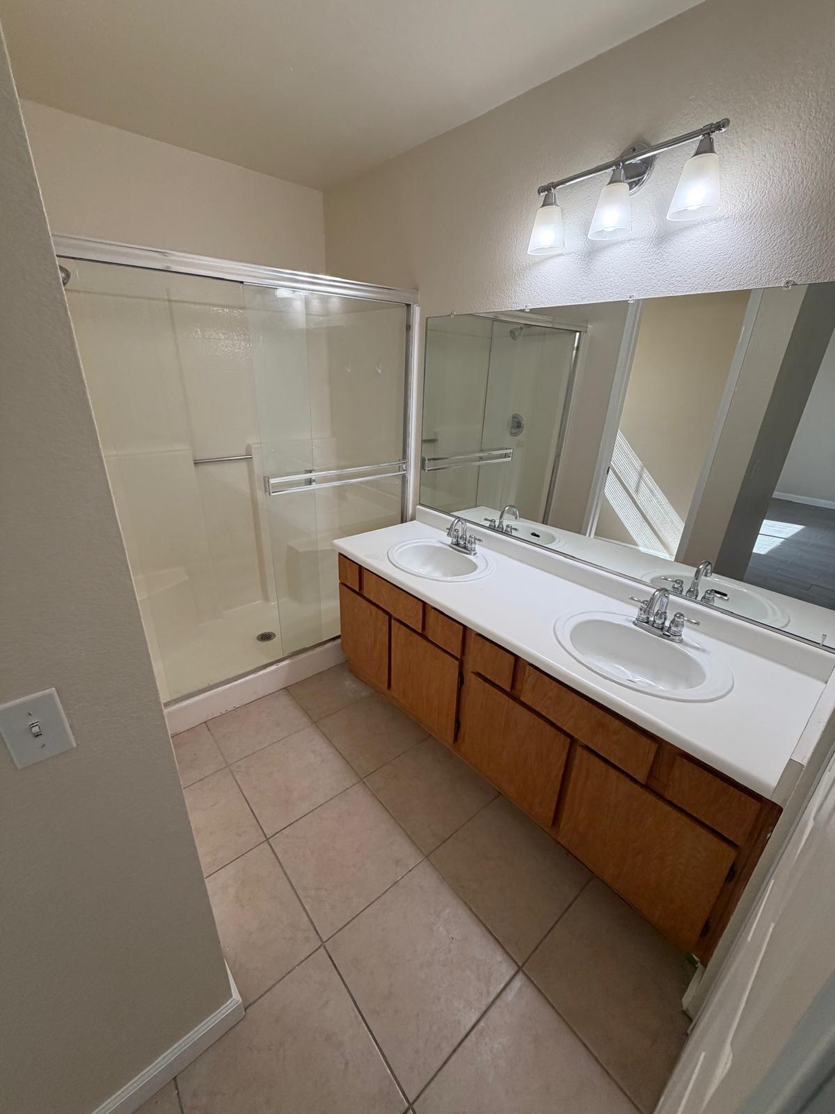 Building Photo - 3824 Juniper Ridge Ln