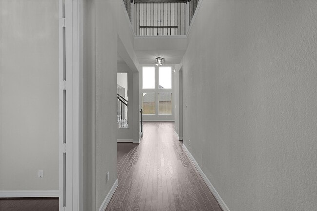 Building Photo - 6026 Lake Bridge Ln