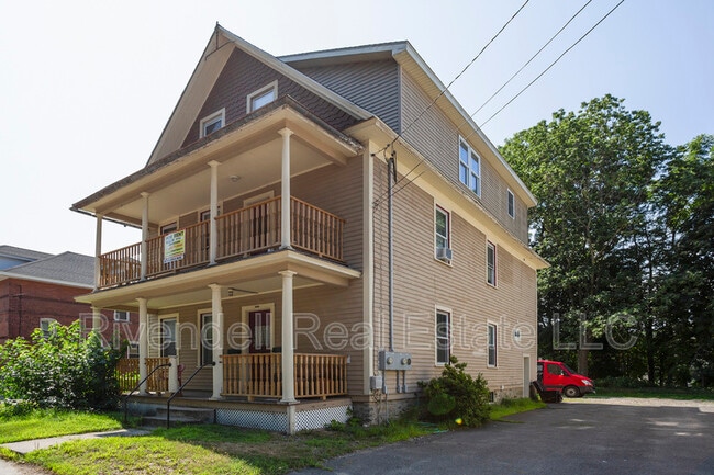 Building Photo - 330 Valley St