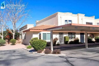 Building Photo - Charming 2-beds, 1-baths townhome unit in the peaceful high-desert foothills of Tanque Verde!