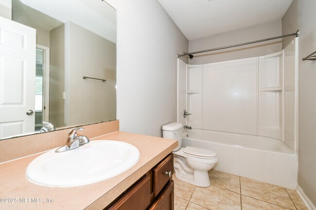 Building Photo - 9941 Rose Creek Ct