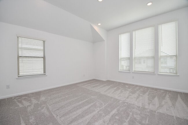 Building Photo - 21138 Castroville Way