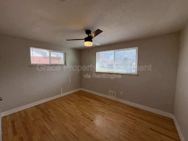 Building Photo - 1673 S Benton St