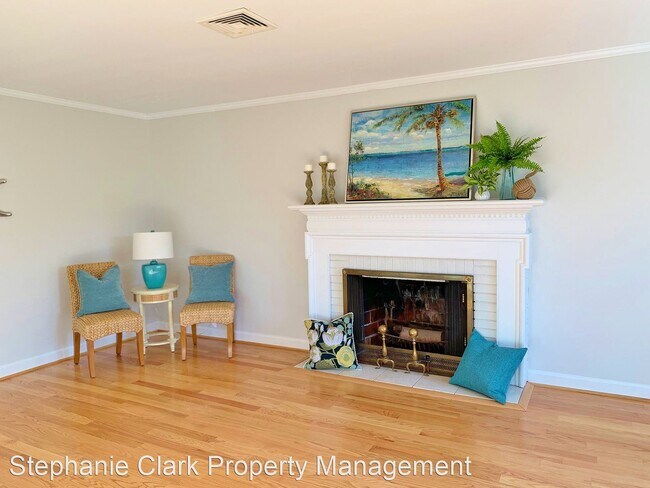 Building Photo - 4 br, 2.5 bath House - 484 Goodspeed Road