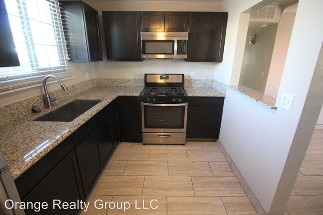 Building Photo - 420 S Maryland Pkwy