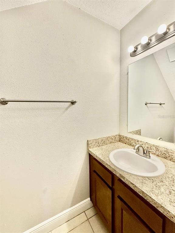 Building Photo - 7156 E Bank Dr