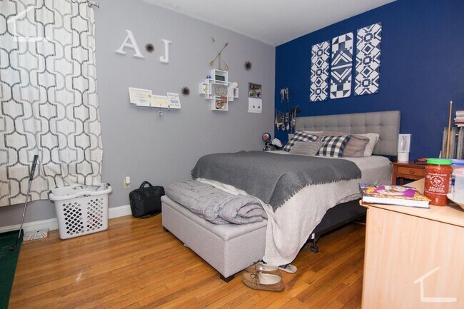 Primary Photo - Beautiful apartment/ great value in Bright...