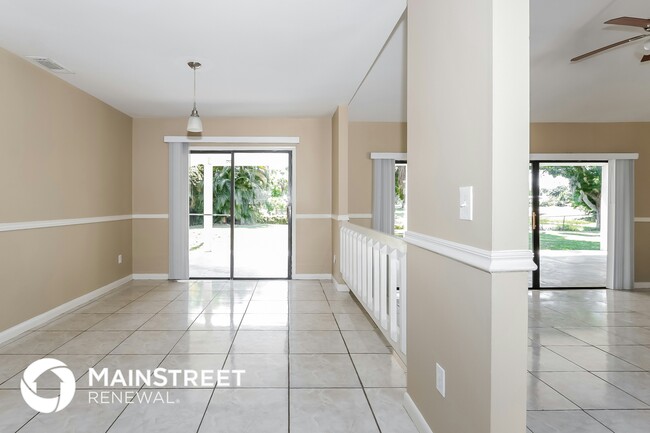 Building Photo - 6621 Fort Pierce Blvd