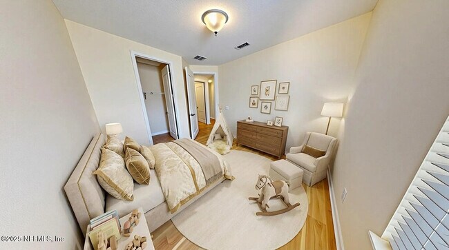 Building Photo - 15707 Lexington Park Blvd