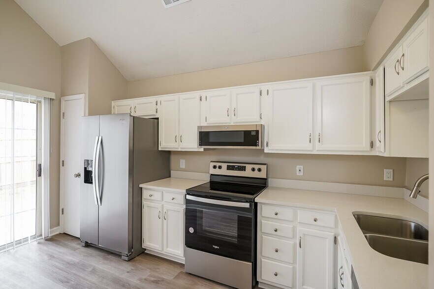 Building Photo - 1016 Mansker Dr