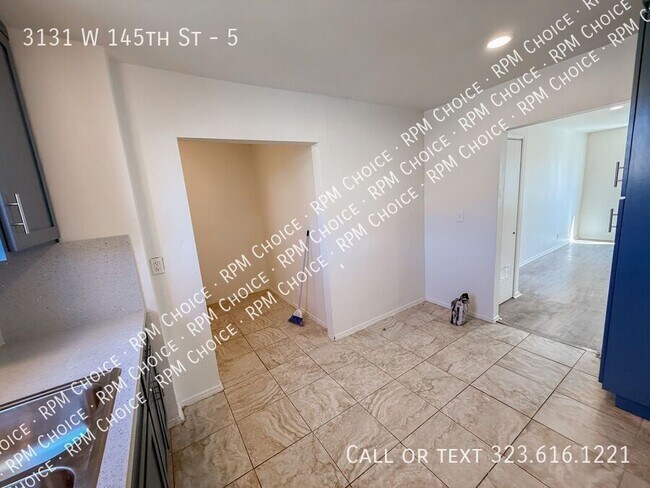 Building Photo - 3131 W 145th St