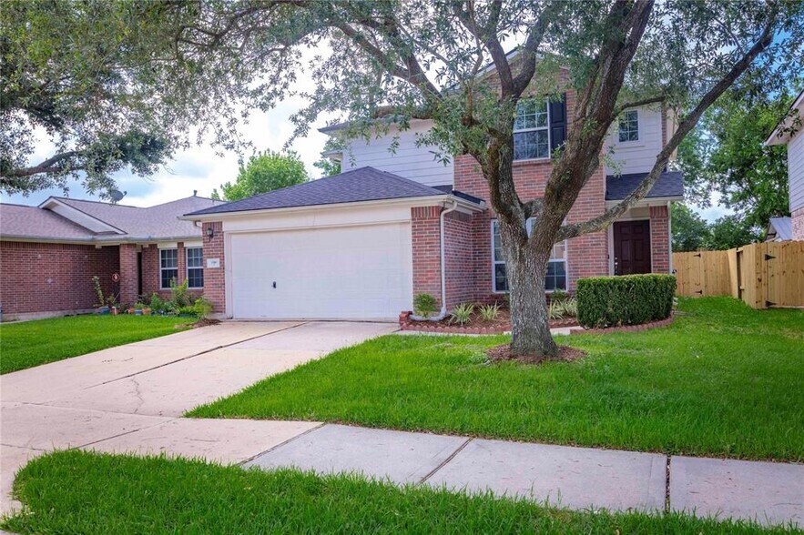 Building Photo - 13907 Bonnetbriar Ln