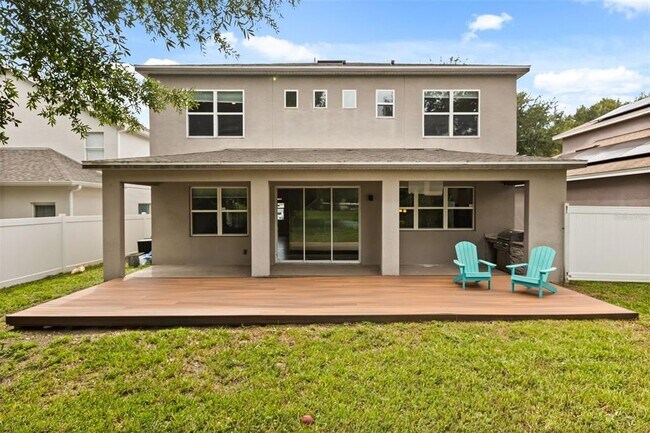 Building Photo - 2813 Roseglen Way