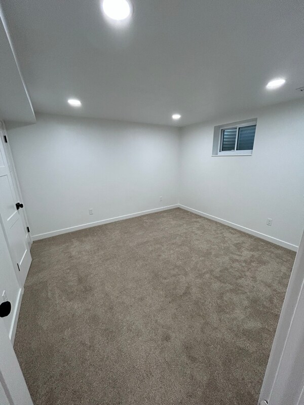 Building Photo - 321 E 1040 N