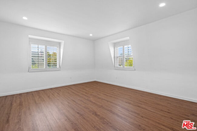 Building Photo - 8120 Redlands St