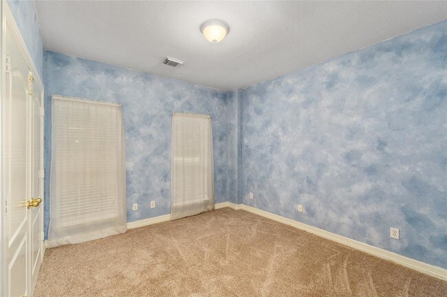 Building Photo - 905 Carriage Hills Blvd