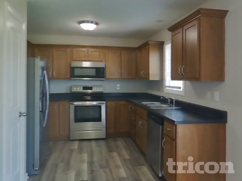 Building Photo - 106 Sunburst Cir