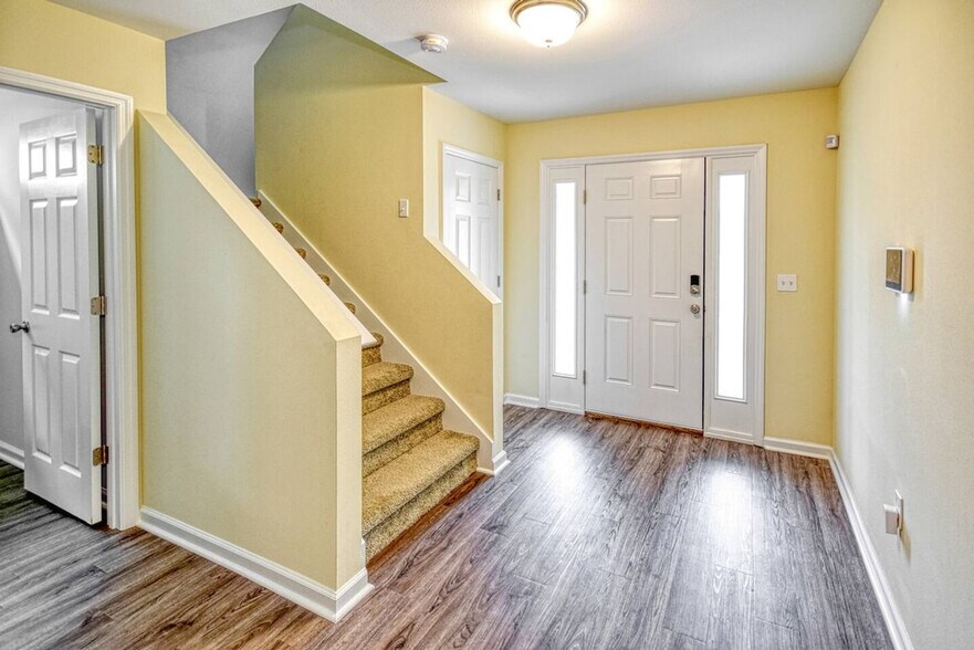 Building Photo - 4574 Rivers Landing Dr