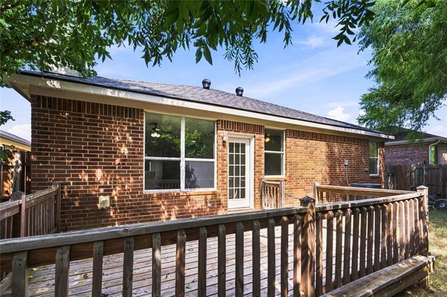 Building Photo - 2833 Wakecrest Dr