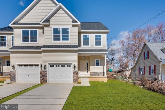 Building Photo - 724 Northwood Ave