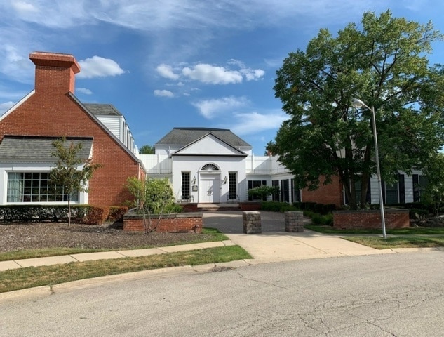 Building Photo - 2210 Clifton Pl