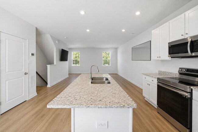 Building Photo - 4019 Grand Reserve Ln