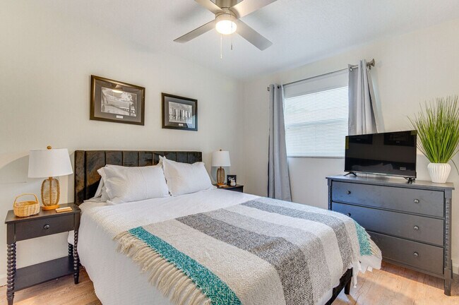 Building Photo - 589 Coconut St