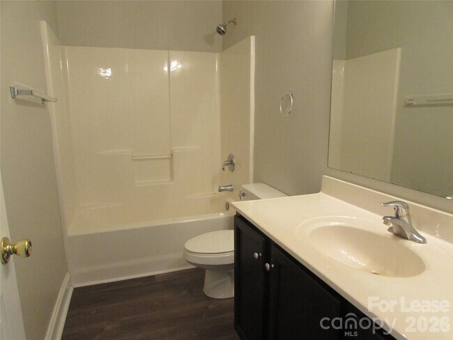 Building Photo - 21725 Aftonshire Dr