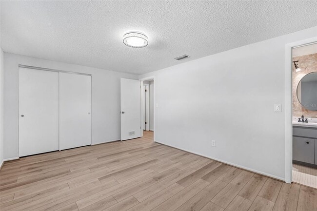 Building Photo - 10187 122nd Ave N