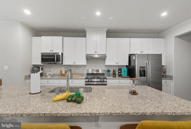 Building Photo - 5503 Billenca Ln
