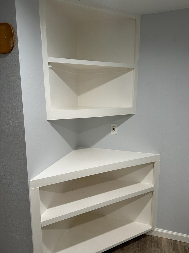 Building Photo - 2009 30th St